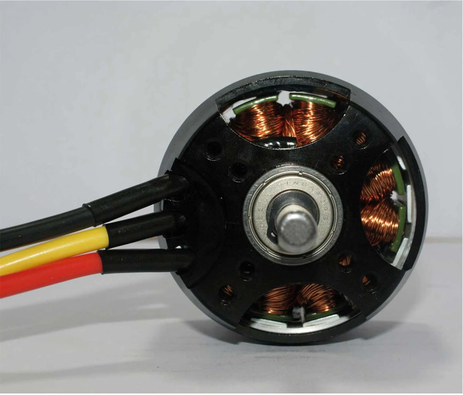 Robbe Modellsport RO-POWER TORQUE 6354 370 K/V Brushless Motor 4 Robbe Modellsport RO-POWER TORQUE 6354 370 K/V Brushless Motor - Image 4