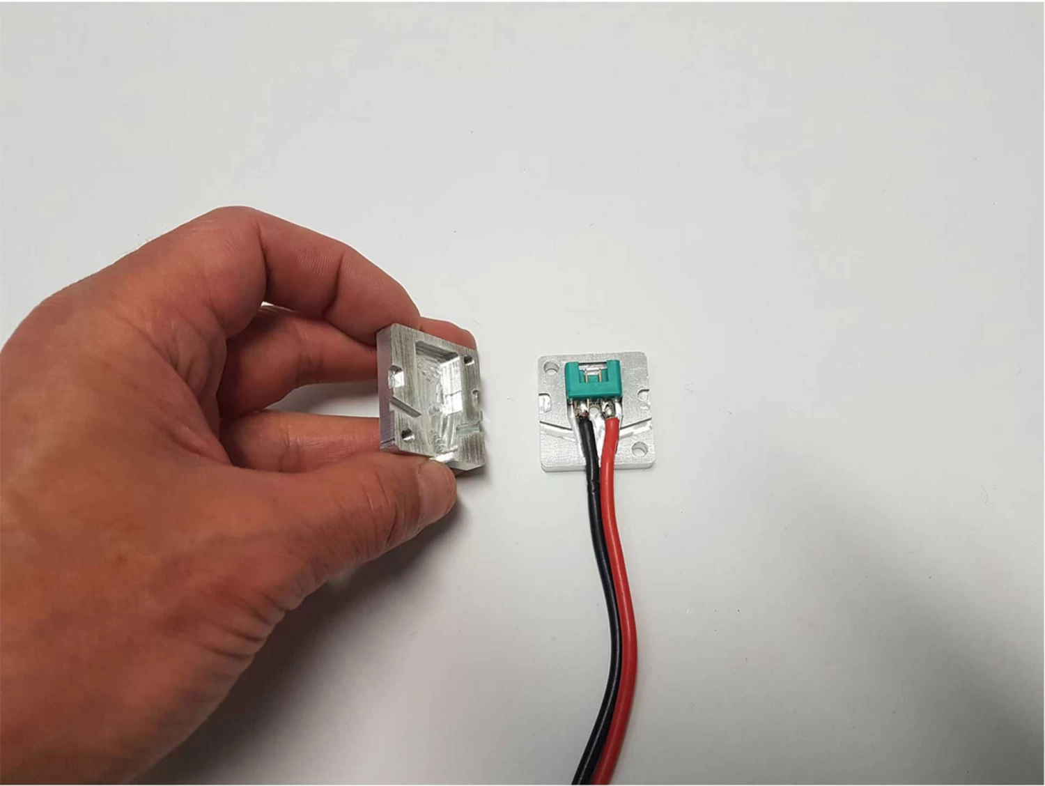 Robbe Modellsport CNC GIEßFORM ALU MPX STECKER 6-POL 3 Robbe Modellsport CNC GIEßFORM ALU MPX STECKER 6-POL - Image 3