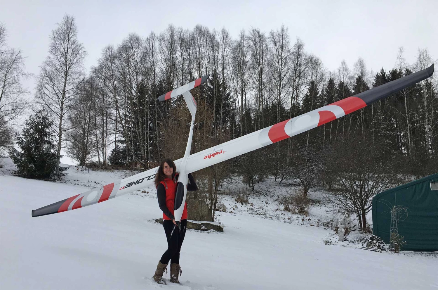 Robbe Modellsport Cyclone XT 6,2M ARF Mit GFK Rumpf, 4-tlg Tragflächen Mit Abachi-Beplankung 6 Robbe Modellsport Cyclone XT 6,2M ARF Mit GFK Rumpf, 4-tlg Tragflächen Mit Abachi-Beplankung - Image 6