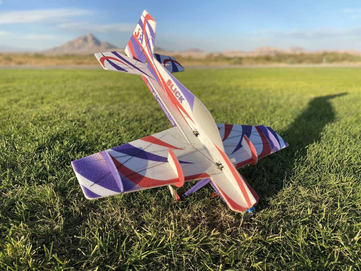 JTA Innovations SLICK (blau/weiss) 33" EPP 3D-Kunstflug Modell 4 JTA Innovations SLICK (blau/weiss) 33" EPP 3D-Kunstflug Modell - Image 4